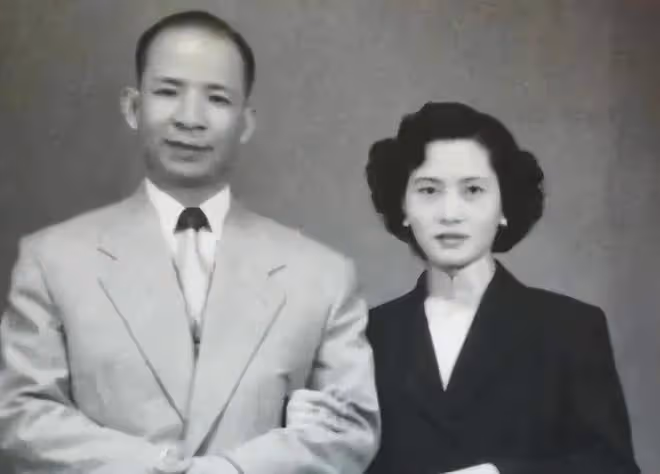 霍啟剛「後爹」背後的羅氏家族,上演了一場豪門大戲...