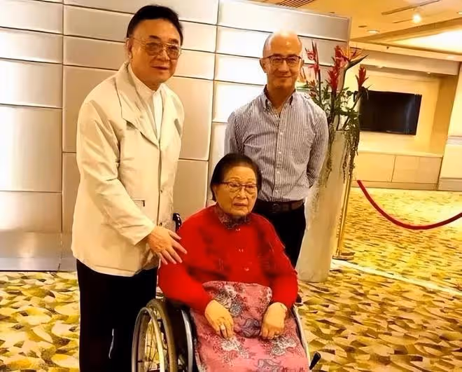 霍啟剛「後爹」背後的羅氏家族,上演了一場豪門大戲...