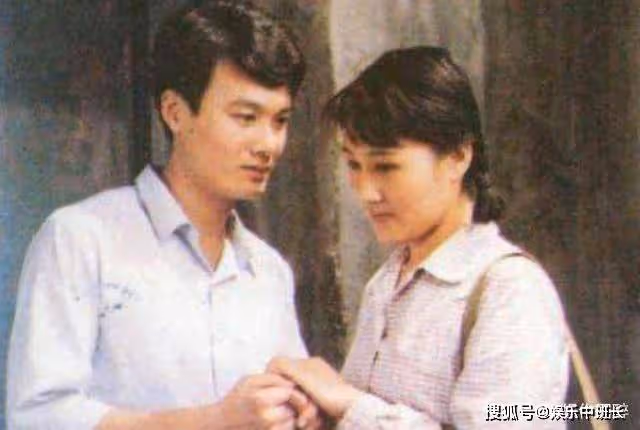 曾經的國民女神，如今成「丈母娘專業戶」，女兒捧了7年也沒捧紅