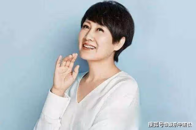 曾經的國民女神，如今成「丈母娘專業戶」，女兒捧了7年也沒捧紅