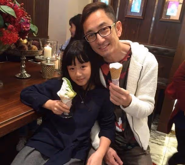 「最帥張無忌」吳啟華斥巨資捧女兒當網紅,與前妻感情眾說紛紜
