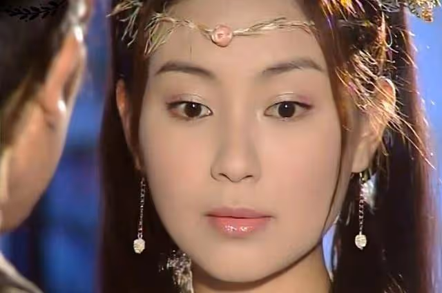 原來這些童年女神都不是中國人,有的結婚退隱,有的離婚破產