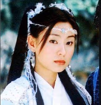 原來這些童年女神都不是中國人,有的結婚退隱,有的離婚破產