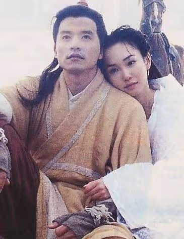 原來這些童年女神都不是中國人,有的結婚退隱,有的離婚破產