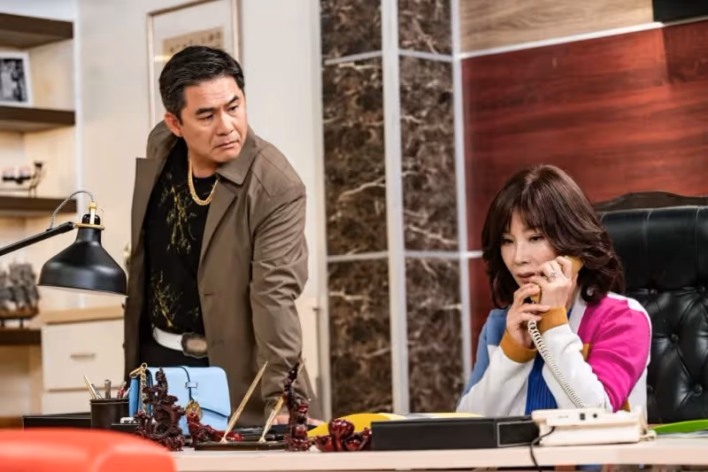 被看衰一輩子!宏都拉斯捨棄台塑職位「堅持進演藝圈」「從打雜開始」年過50終於被看見:做人別妄自菲薄