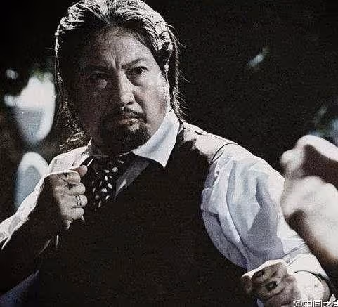 洪金寶:我捧出來的人,後來我都叫不動了!成龍:沒有我叫不動的人!