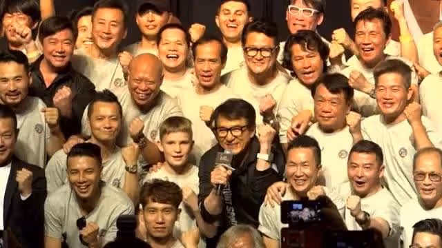 洪金寶:我捧出來的人,後來我都叫不動了!成龍:沒有我叫不動的人!