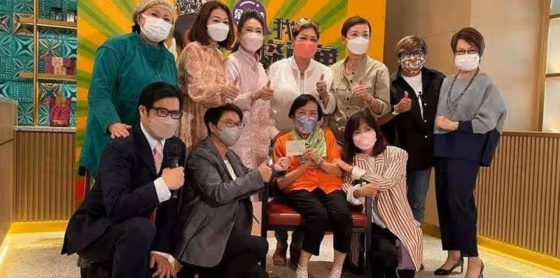 85歲資深戲骨捐40萬行善，嘆多位老友離世：自己都排著隊