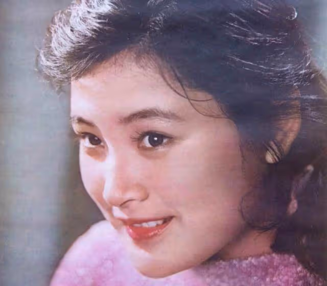 18歲成百花影后，首位登上奧斯卡的華人女星，比鞏俐更早闖好萊塢