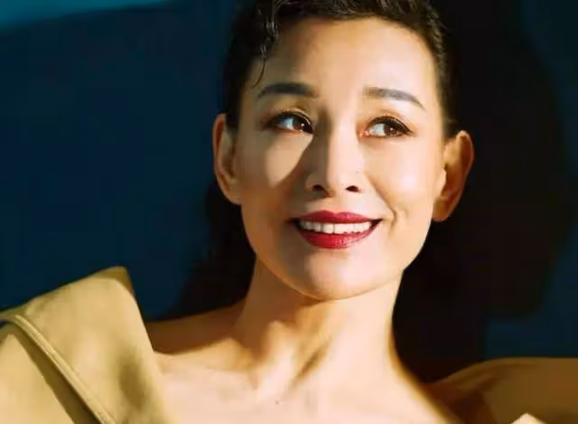 18歲成百花影后，首位登上奧斯卡的華人女星，比鞏俐更早闖好萊塢