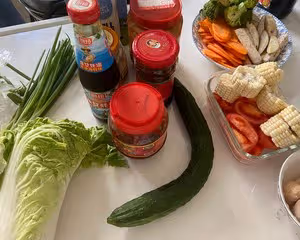 無火鍋底料版減脂友好                    鮮香牛奶麻辣燙【350大卡】