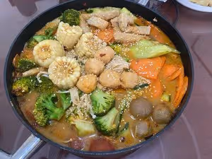 無火鍋底料版減脂友好                    鮮香牛奶麻辣燙【350大卡】