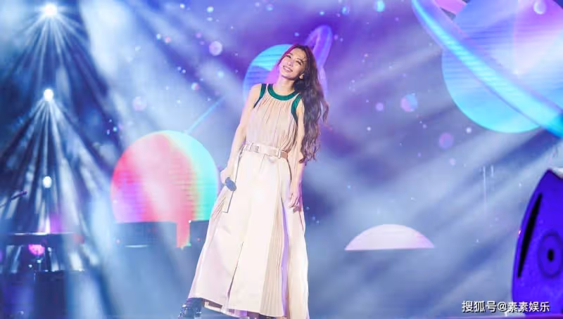 田馥甄登台獻唱,強忍淚水用歌曲回應:心中沒鬼就不用處處防備