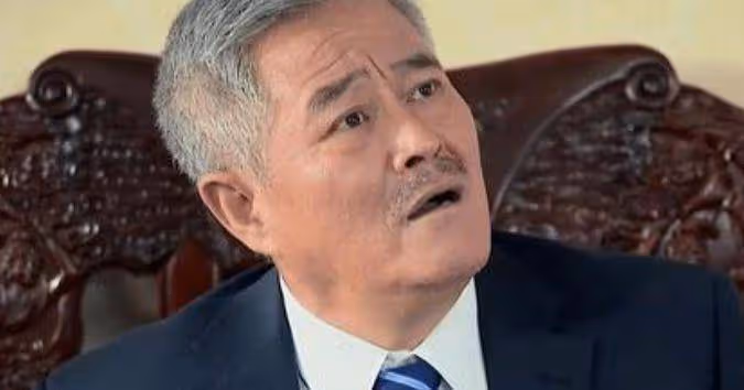他捧紅趙本山，拋妻棄子與小11歲女星在一起12年，如今發福認不出！