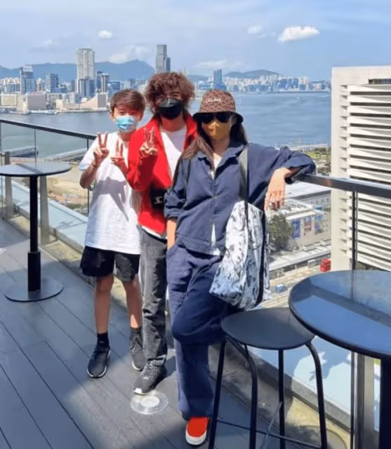 張柏芝疑與三胎生父帶孩子逛街 Lucas與繼父親密