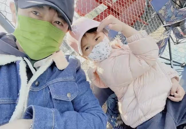 梅婷前夫與4歲女兒同框 嬌妻膚白貌美太驚艷