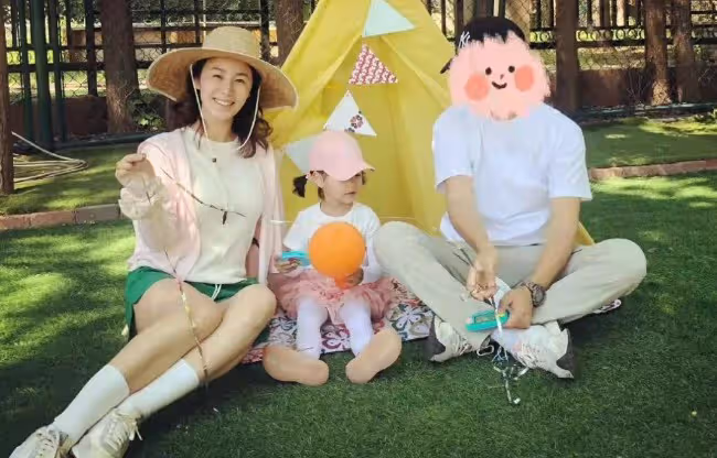 梅婷前夫與4歲女兒同框 嬌妻膚白貌美太驚艷