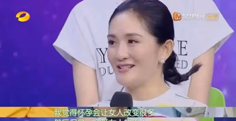 盤點謝娜出道27年人生的三次逆襲，她才是真正的人間清醒