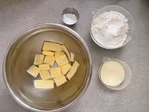 煉乳小方餅乾