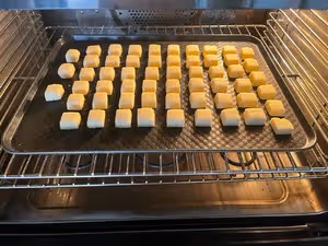 煉乳小方餅乾