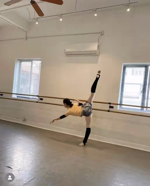 劉鑾雄呂麗君女兒獲國際獎項!高調曬獎杯激動難掩,「膚白貌美+濃眉大眼」氣質不輸當紅明星,小小年紀就是美人胚子