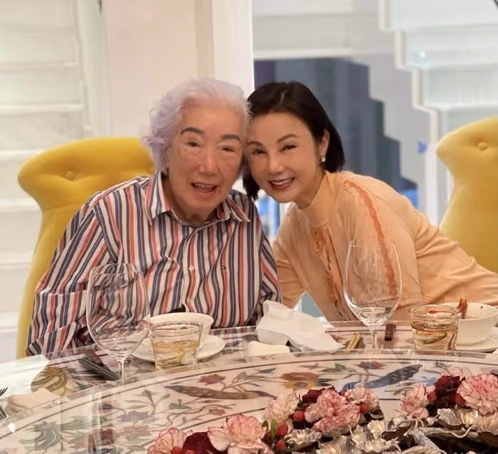 謝玲玲24歲嫁百億富豪,生5娃卻遭背叛,被逼失婚意外分得4億財產:因禍得福變富婆