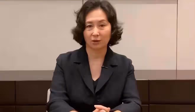 賭王二太太藍瓊纓離世已66天,遺體依然沒有安置好,大概會和賭王落葬一致