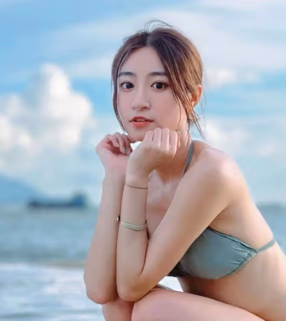誇張!TVB新晉小花曝曾遇瘋狂追求者送項鍊,怕有交易成分不敢收