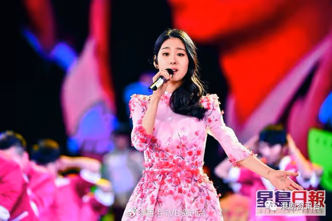 炎明熹被下嚴令「25歲前禁拍拖」!A0經驗變身同學仔愛情大師