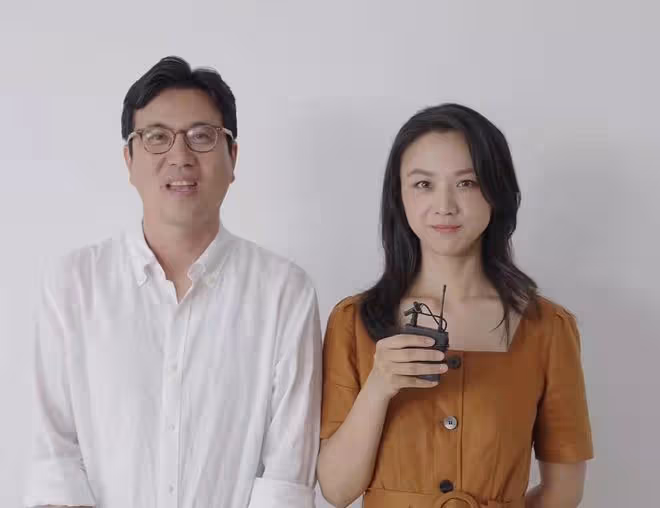 湯唯攜老公慶中韓建交30周年，望兩國友誼永恆，夫妻倆甜蜜對視