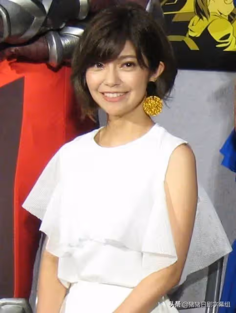 更新推特宣布離婚消息