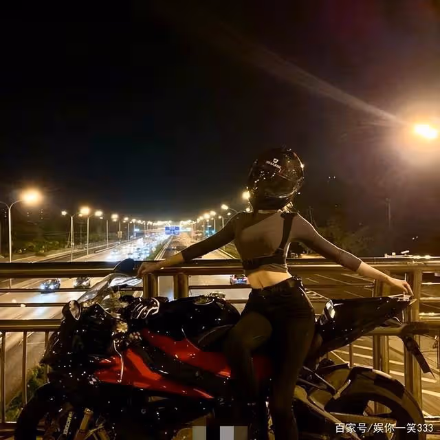 「機車女神」痞幼的走紅:美貌與機車的特殊組合