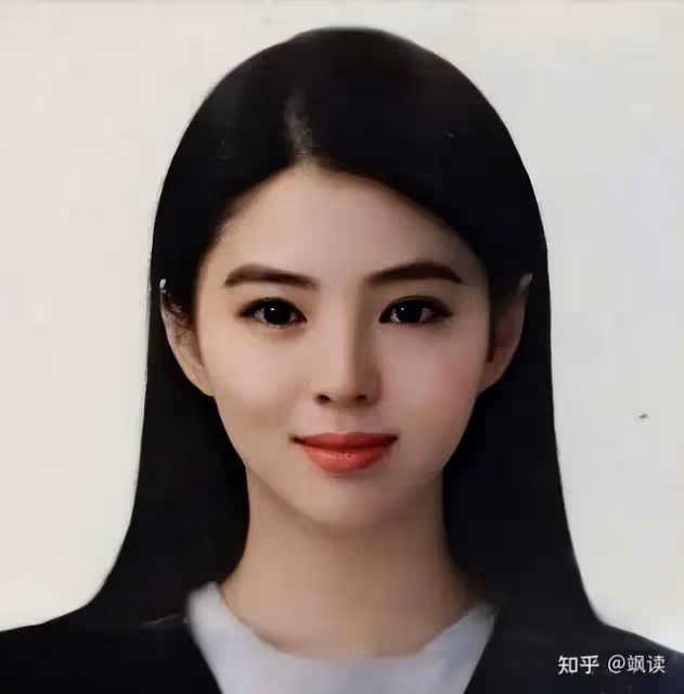 全身淤青的韓國女星,詭異紅色畫風暗示「SOS」,囚禁?虐待?