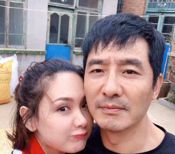 程莉莎深夜發文懟營銷號,從未凹賢妻良母人設,老公回復引熱議