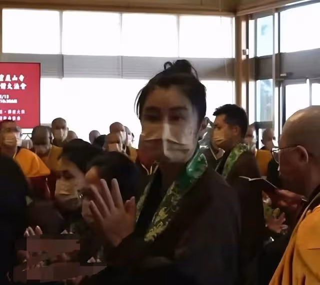 王祖賢被質疑整容失敗 臉部松垮撞臉斯琴高娃