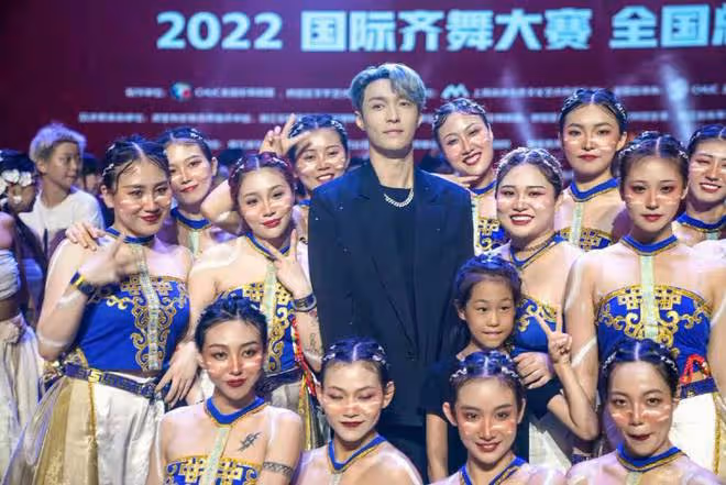 張藝興發文感謝中國街舞，IP位址在韓國：EXO要回歸？