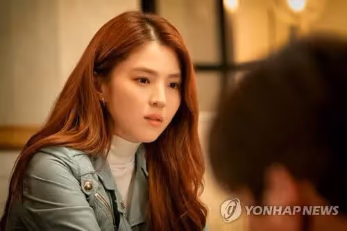 因為幾幅畫,這個韓國女星火上熱搜
