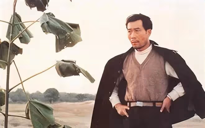 曝李雪健出演流浪地球2!戴助聽器出席活動,身體狀況引網友心疼