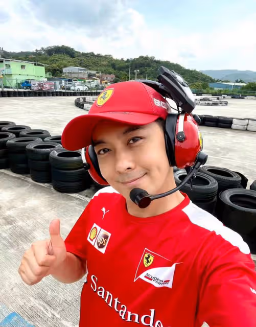 林志穎車禍25天首曝近照!手臂貼紗布消瘦泛青,疑與Kimi緊緊相握