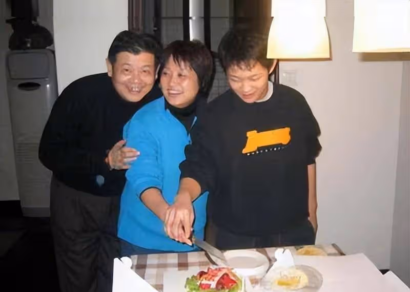 孝順葛優:陪伴母親戰勝喪親綜合症,娶妻35年無悔