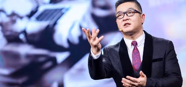 知名主持人馬丁涉嫌詐騙！疑賣課發假證，近800人購買金額達404萬