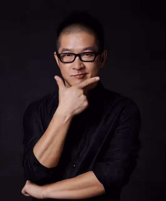 知名主持人馬丁涉嫌詐騙！疑賣課發假證，近800人購買金額達404萬
