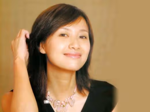 63歲王朔模樣大變，面紅耳赤撞臉李亞鵬，與女作家在家調笑好悠哉