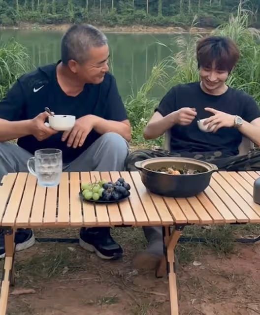 27歲偶像男星回廣東農村開農場!撿鴨蛋下魚塘捉魚,生活太接地氣