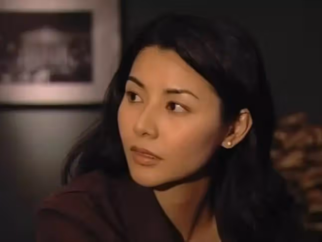 蒙嘉慧:不幸福的原生家庭長大,與鄭伊健婚後丁克,48歲依舊美麗