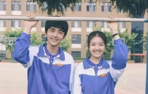 身材「配不上」臉蛋的7位女星，個個都像神一樣，身材卻難以形容