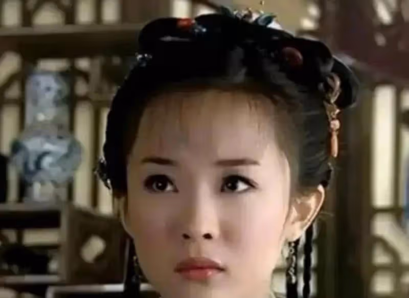 身材「配不上」臉蛋的7位女星，個個都像神一樣，身材卻難以形容