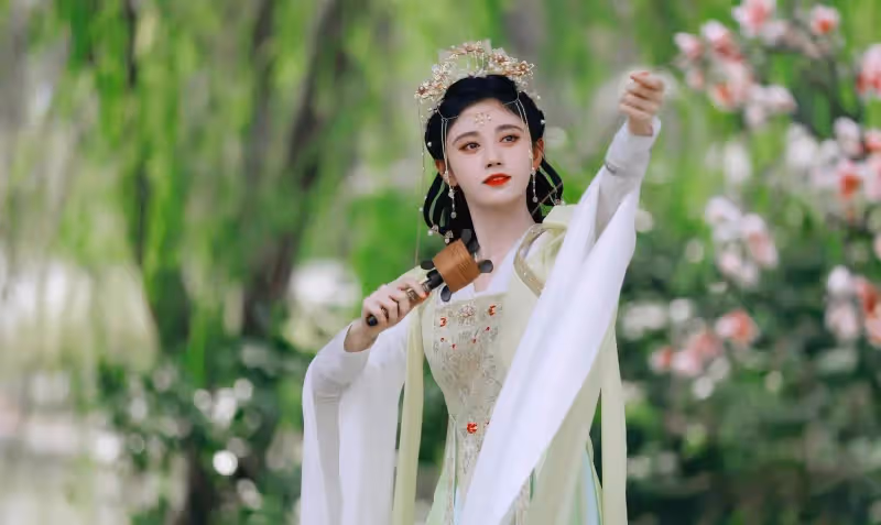 身材「配不上」臉蛋的7位女星，個個都像神一樣，身材卻難以形容