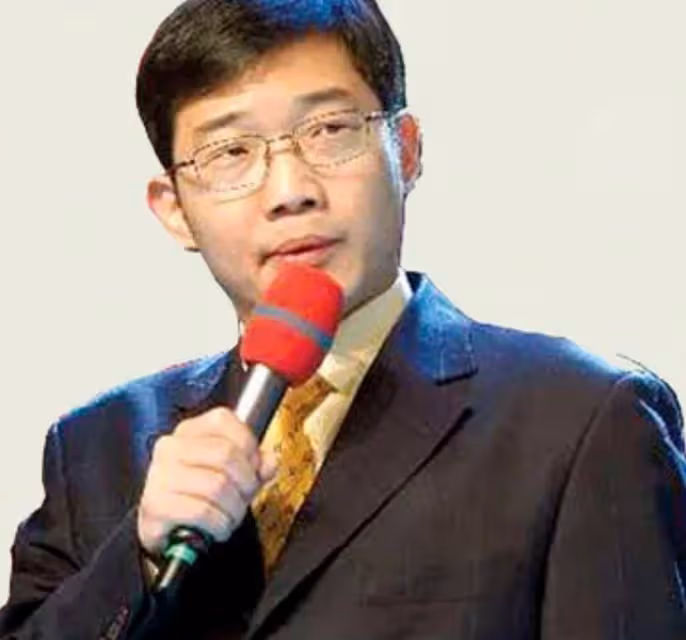 「相聲演員」奇志大兵，走紅後就裂穴，19年後二人差距天差地別