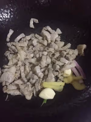滷肉飯（小朋友也可以吃的喔）